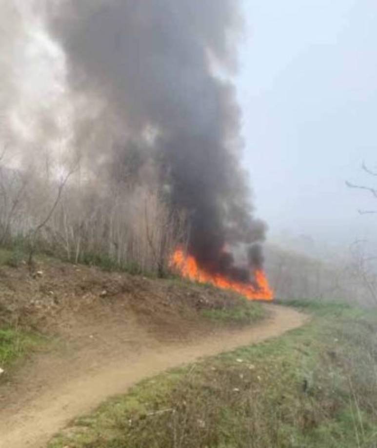 El ciclista señaló que las imágenes fueron tomadas a las 9:49 a.m., solo cuatro minutos después del mortal accidente, por lo que se entiende la cantidad de fuego que muestran las fotos.