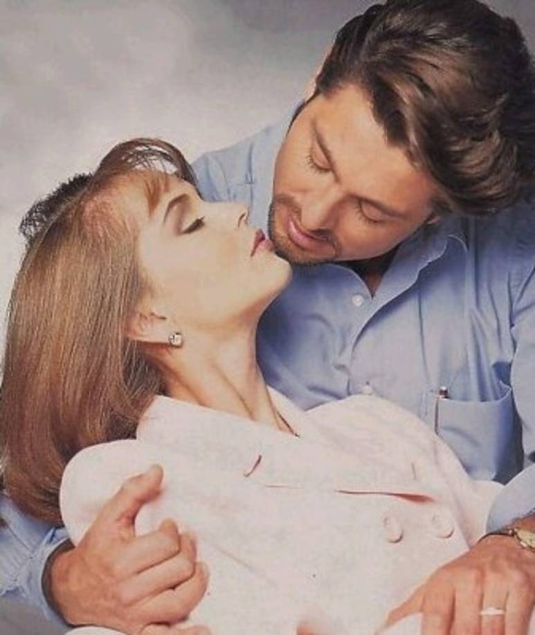 Colunga fue en su momento, uno de los galanes más cotizados de la pantalla chica.