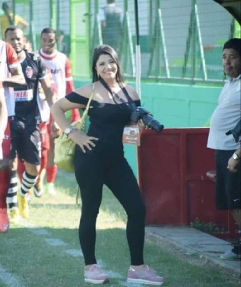 Mayra Pastrana - HRN deportes <br/><br/>La joven Pastrana es una experimentada presentadora deportiva en el ámbito radial, tiene pasión por el fútbol nacional.