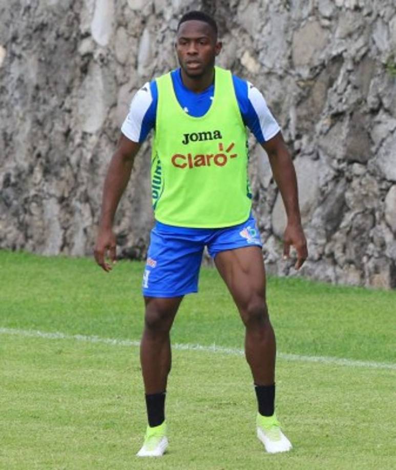 El capitán de Honduras, Maynor Figueroa, comandará la defensa de tres.