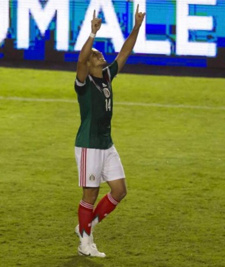 El delantero del Real Madrid se convirtió en el tercer goleador histórico del Tri.