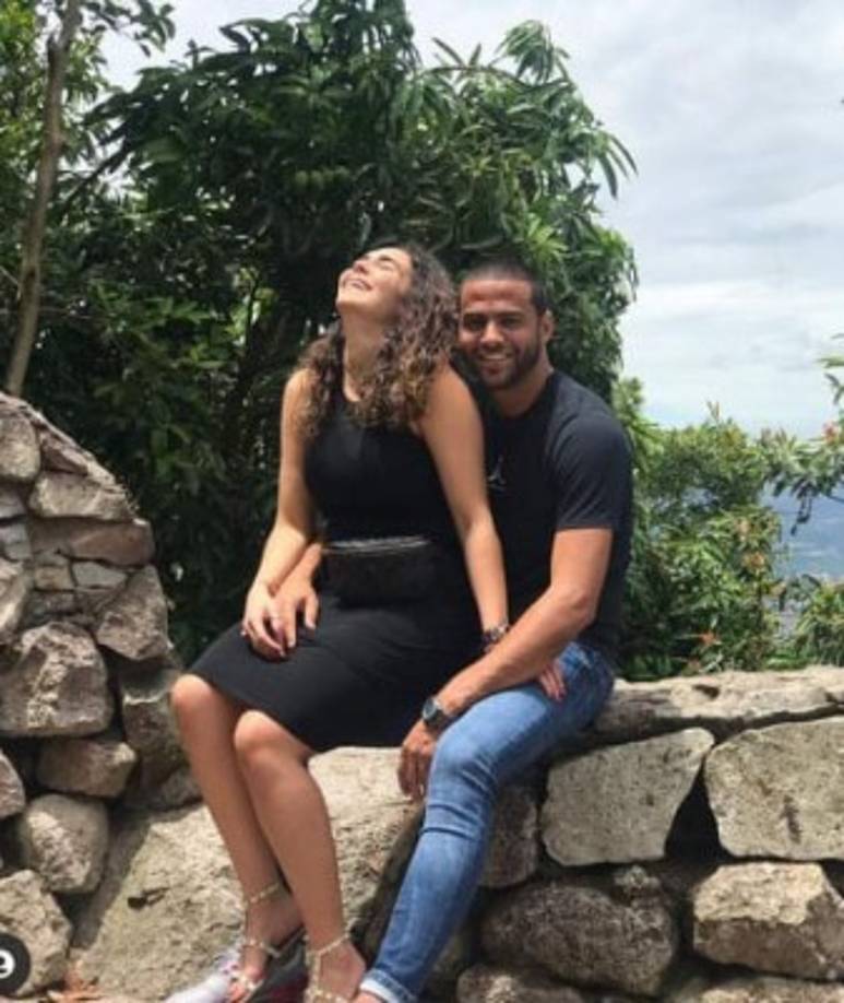 Takashi McNab es la bella chica que conquistó al portero del Olimpia que también forma parte de la selección de Honduras.