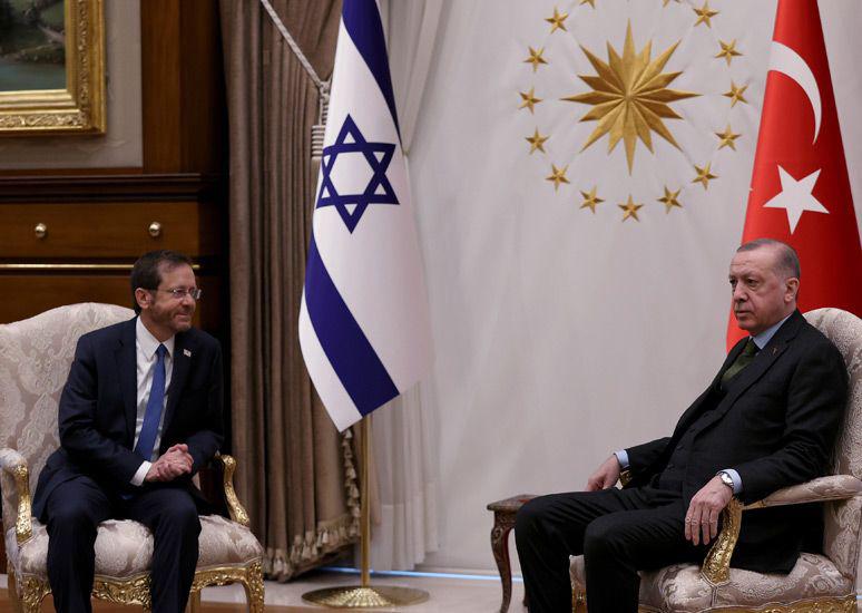 Israel retira a sus diplomáticos de Turquía