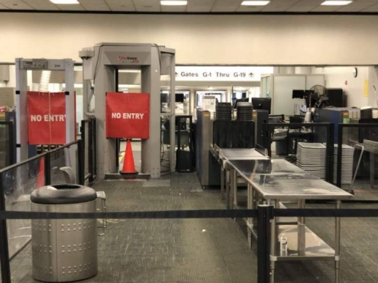 Ante la ausencia de unos 40 empleados, las autoridades del aeropuerto de Miami decidieron el viernes cerrar el terminal G -uno de los seis que tiene el aeropuerto- y redistribuir sus vuelos en los terminales F y H.