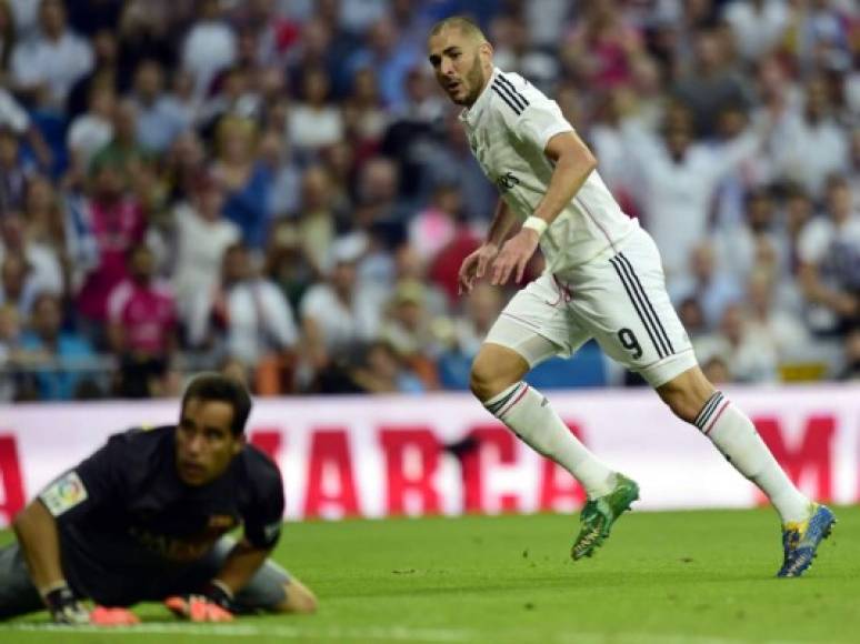 Claudio Bravo solo vio como el balón ingresaba en su arco tras el disparo de Benzema.