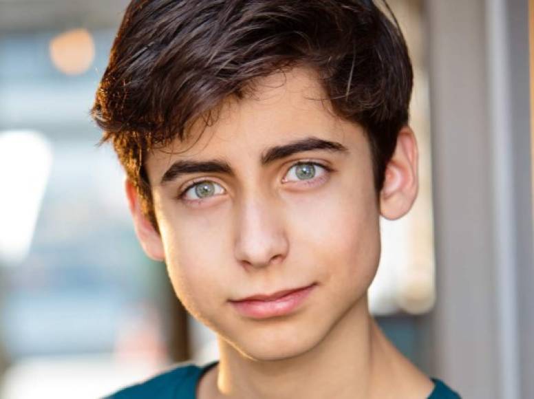 Aidan Gallagher, actor estadounidense de 17 años, maravilló a los críticos con su magnífica interpretación de Number Five en The Umbrella Academy.<br/><br/>