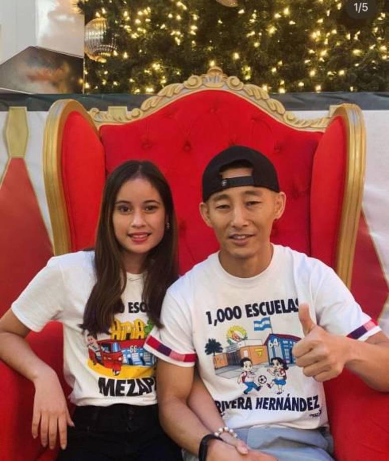 Tras completar su extremo reto de los 3,000 kilómetros en El Progreso, Yoro, Shin Fujiyama se comprometió en matrimonio con Yeimi Licona, quien se encuentra a la espera del nacimiento de su “hija número 31”.