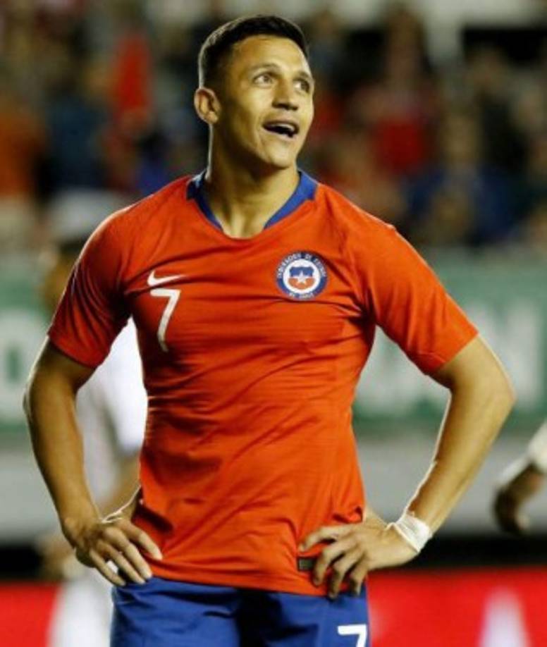 Alexis Sánchez: El fichaje del chileno por el Inter de Milán está más cerca que nunca. Los interistas pagarán 5 millones por la compra del jugador chileno que llegará como cedido con opción a compra por 15 millones. El atacante dejará al Manchester United.
