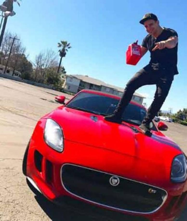 El youtuber ruso Vitaly Zdorovetskiy es el novio de la chica que detuvo la final de la Liga de Campeones entre Liverpool vs Tottenham.