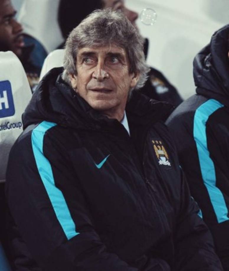 Según publica el diario chileno La Cuarta, el Fenerbahçe habría realizado sondeos para intentar contratar al entrenador Manuel Pellegrini, quien se encuentra libre desde el momento de su destitución como estratega del West Ham United.