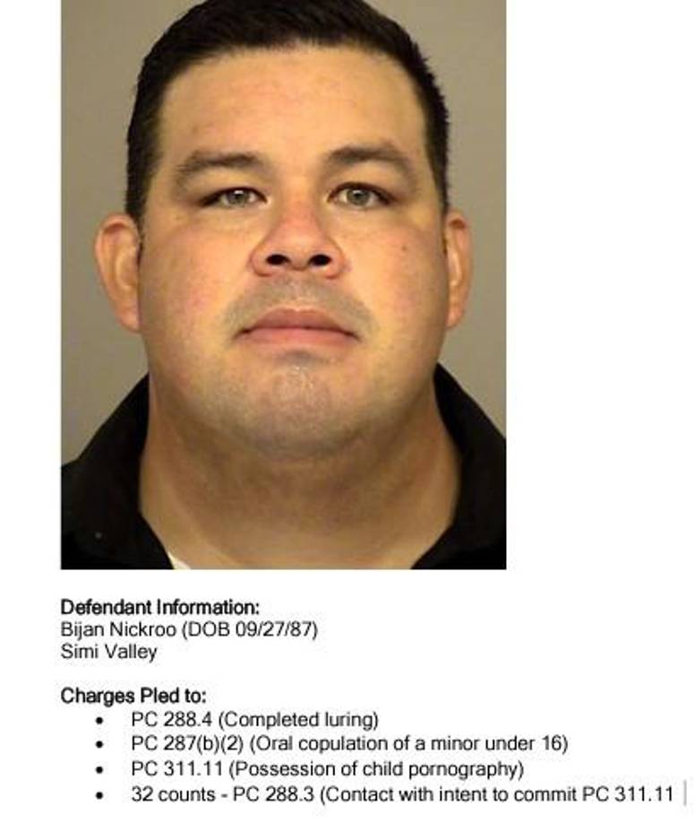 A Nickroo se le ordenó que sea encarcelado en el condado de Ventura con una fianza de 500 mil dólares. Está programado para ser procesado el miércoles, según muestran los registros de la cárcel.