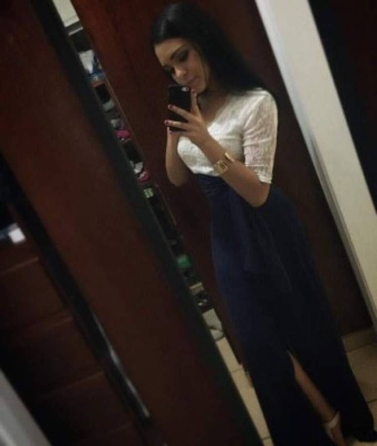 Más de un año tiene el espigado defensa central de ser novio de Amanda.