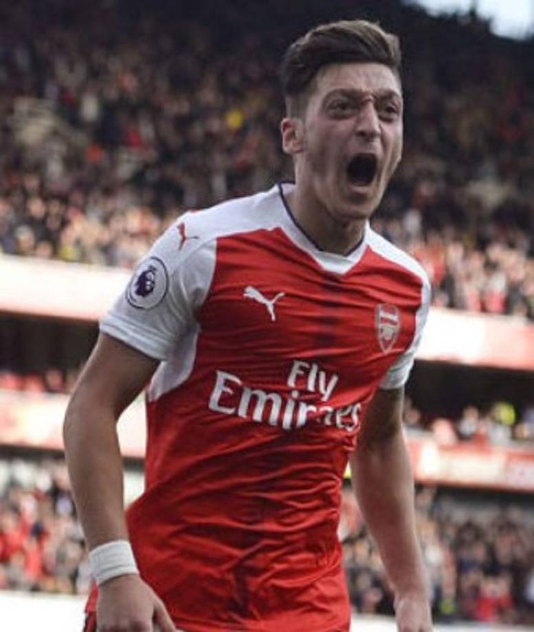 El Inter está interesado en hacerse con los servicios de Mesut Özil, según publica el diario 'Daily Express'. El jugador renovó con el Arsenal la pasada temporada, pero no está teniendo protagonismo este curso con Unai Emery.