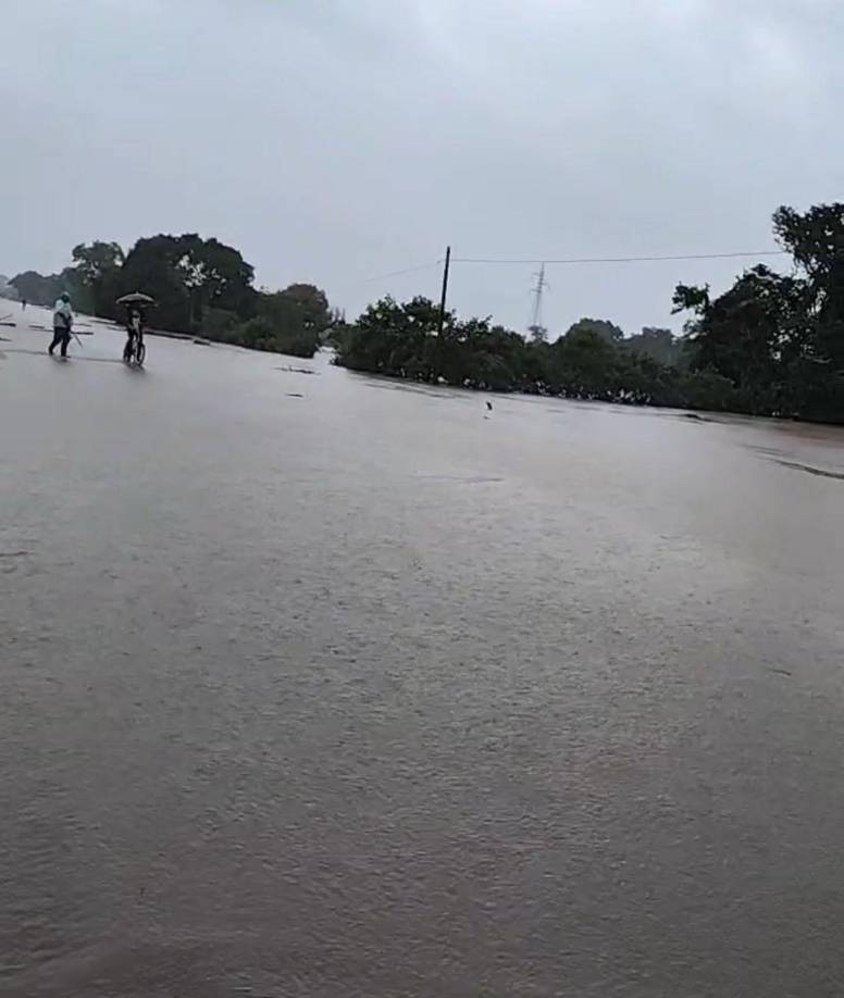 La tormenta tropical Sara tocó tierra la noche del jueves en el noroeste de Honduras y los daños que está dejando a su paso son visibles este viernes 15 de noviembre.