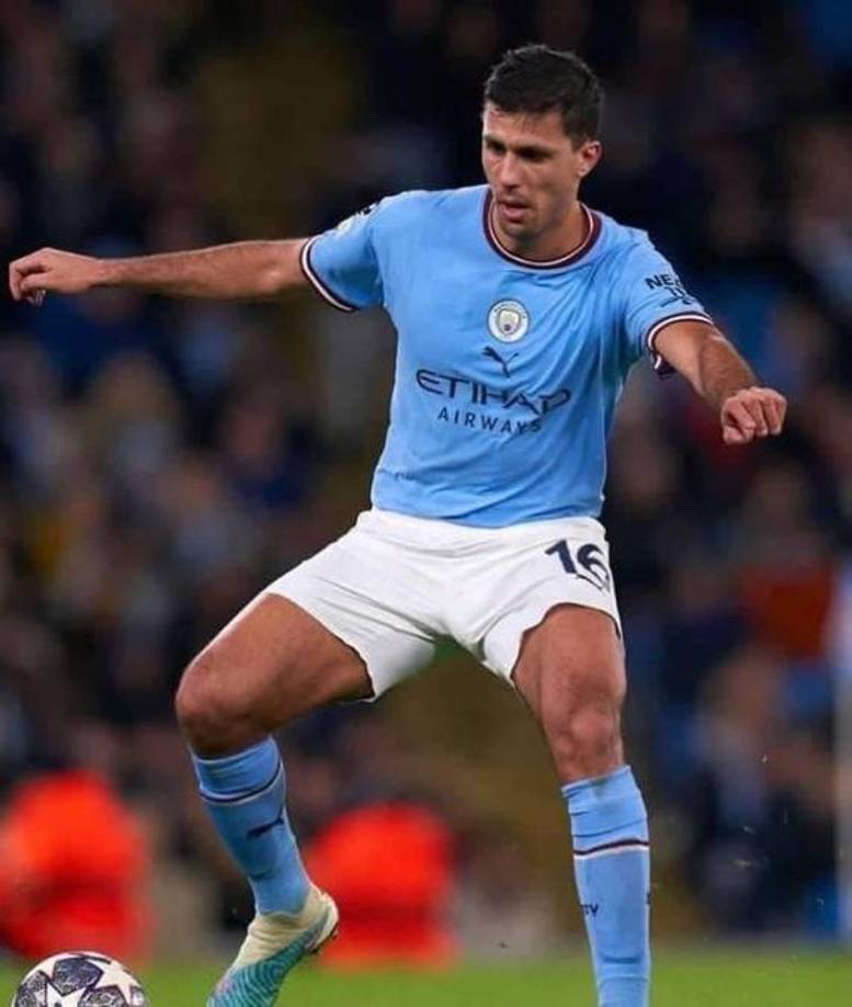 Rodri es considerado uno de los mejores pivotes y también repetirá en la alineación de Pep Guardiola ante el Madrid.