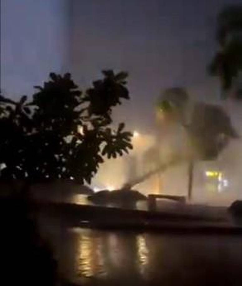 El alguacil del condado, Keith Pearson, quien dio la información a la prensa, confirmó que las cuadrillas de búsqueda y rescate están “en proceso de localizar a más víctimas, ya que el paso de estos tornados dejó cientos de casas dañadas o totalmente destruidas en todo el condado”.