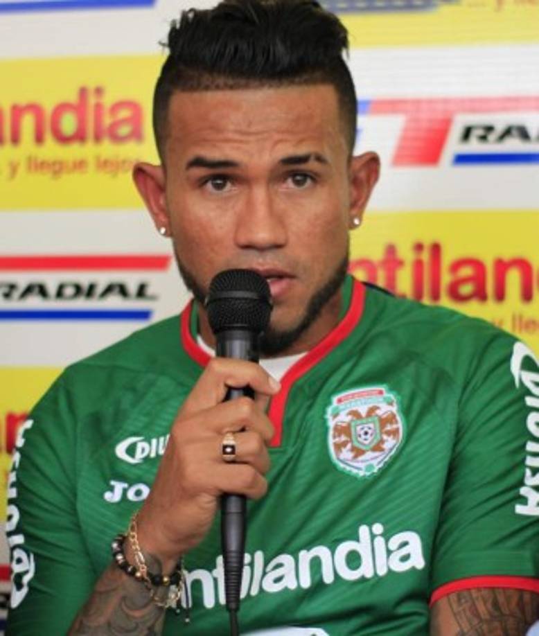 Vengo aquí con mucha responsabilidad y con la mentalidad de dar todo acá. Me llamó mucho la atención el proyecto que tienen en el equipo, lo pensé bien y aquí estamos', dijo Discua en su presentación como nuevo refuerzo del Marthón