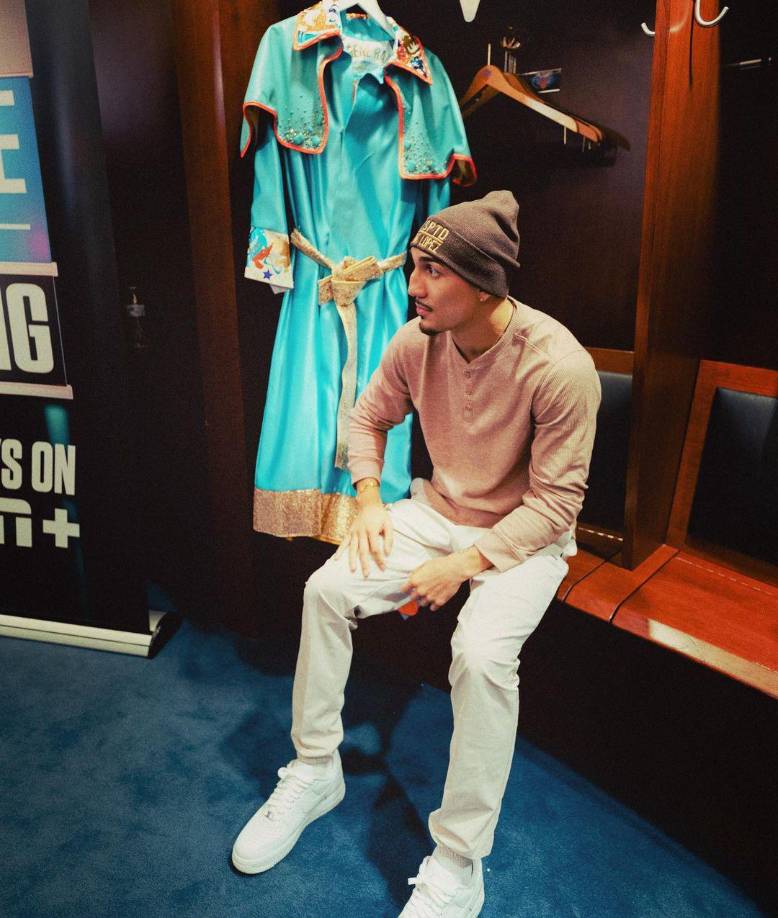 Este lunes, el boxeador hondureño nacido en Estados Unidos brindó una entrevista a la cadena ESPN, en la cual reafirmó su decisión de poner una pausa, que no se sabe si será definitiva, a su carrera boxística.