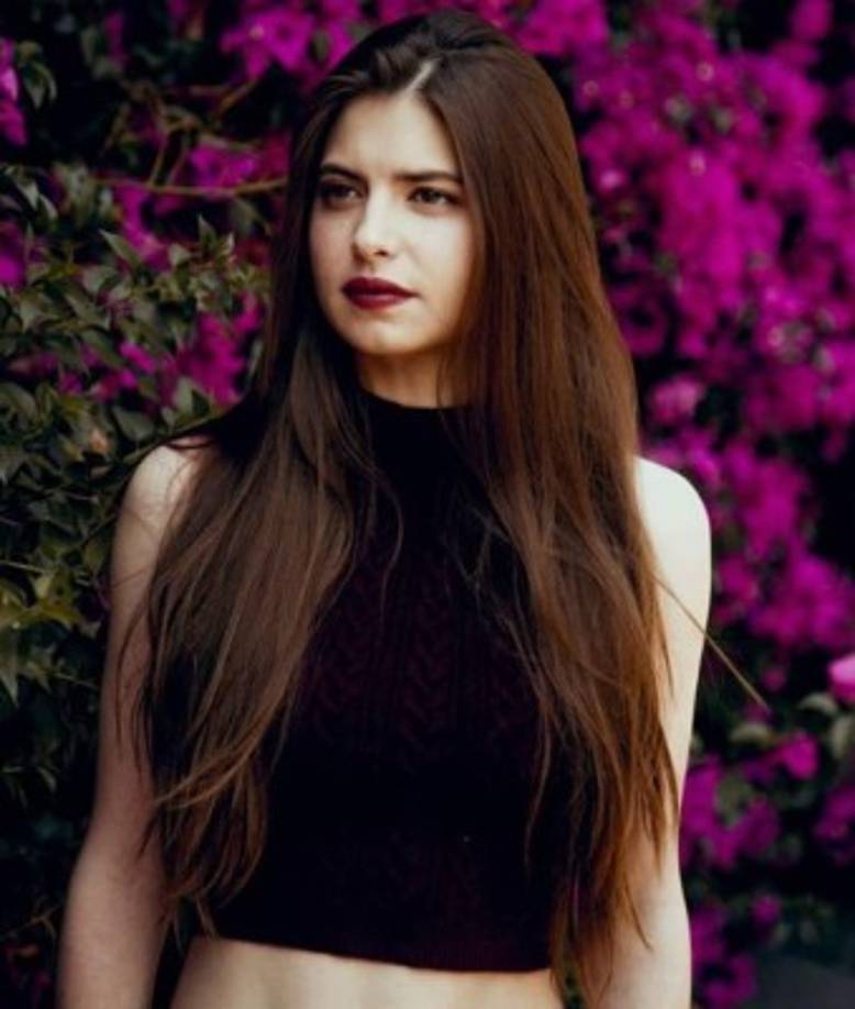 A sus 24 años Daniela luce cada vez más hermosa y está dedicada al mundo de la música.