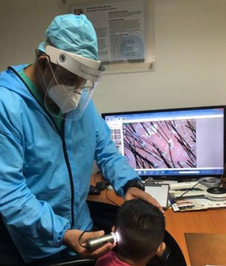 El doctor Cándido Mejía tenía más de 25 años de experiencia, era experto en tratamientos y procedimientos como dermatología, cosmética, laser y cabello, incluyendo enfermedades de la piel en adultos y niños.