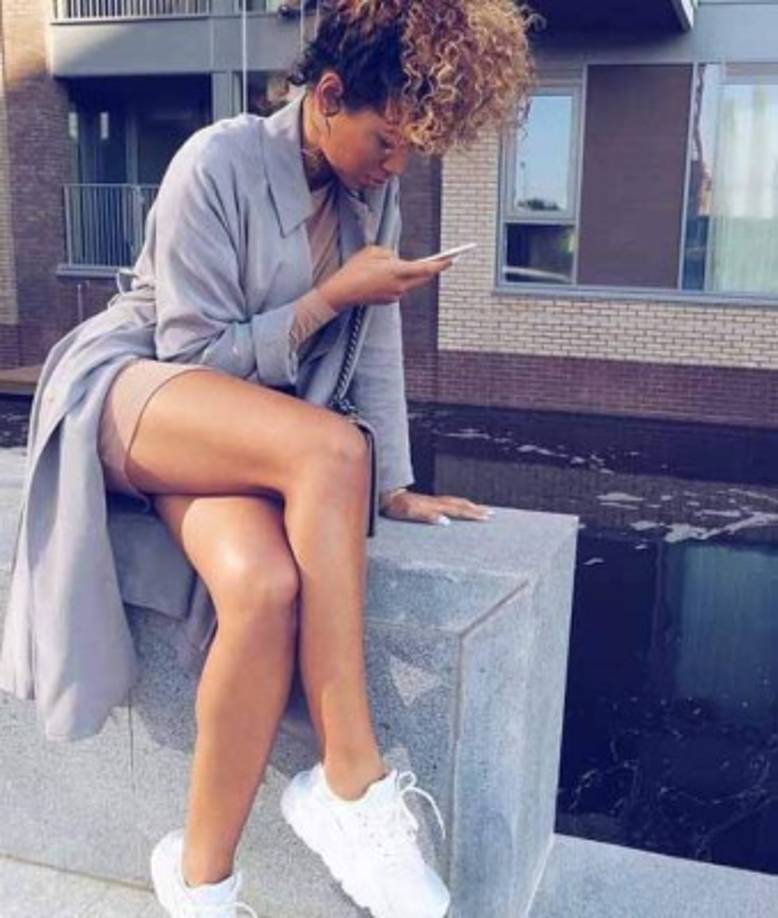 La prensa francesa reveló que el futbolista y la modelo se casaron en una ceremonia privada y que recientemente fueron padres de Ibrahim