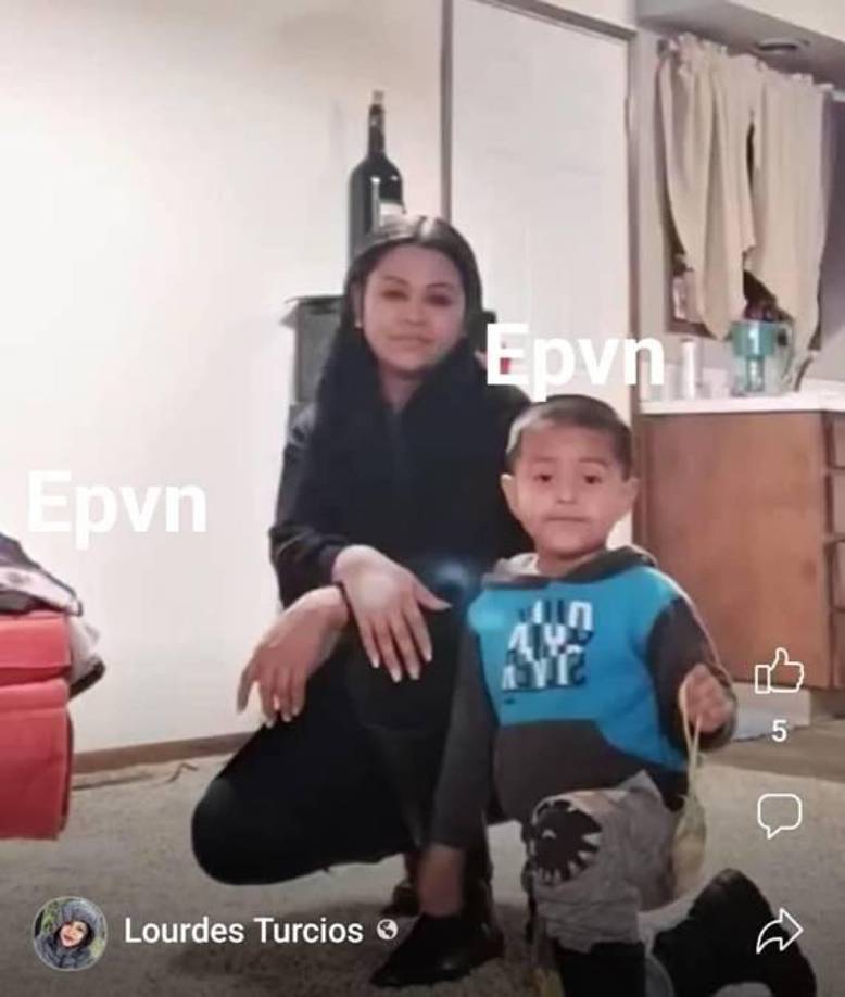 Lourdes Turcios paseaba con su hijo Yustin Hernández Turcios cuando fue atropellada por una camioneta. Ella era originaria de El Progreso, Yoro. Lourdes lanzó el coche para evitar que su hijo fuera arrollado y por eso recibió el impacto del auto en marcha.