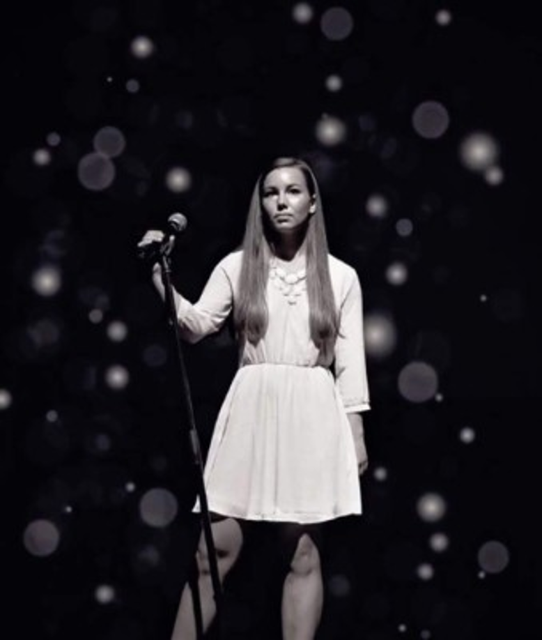 Rivera afirma que le dio un ataque de 'rabia' cuando Mollie amenazó con llamar a la policía pero que no recuerda como la mató porque 'se desmayó' y cuando despertó vio a la joven ensangrentada. El indocumentado agregó que puso el cuerpo en el baúl de su auto y lo escondió en un maizal.