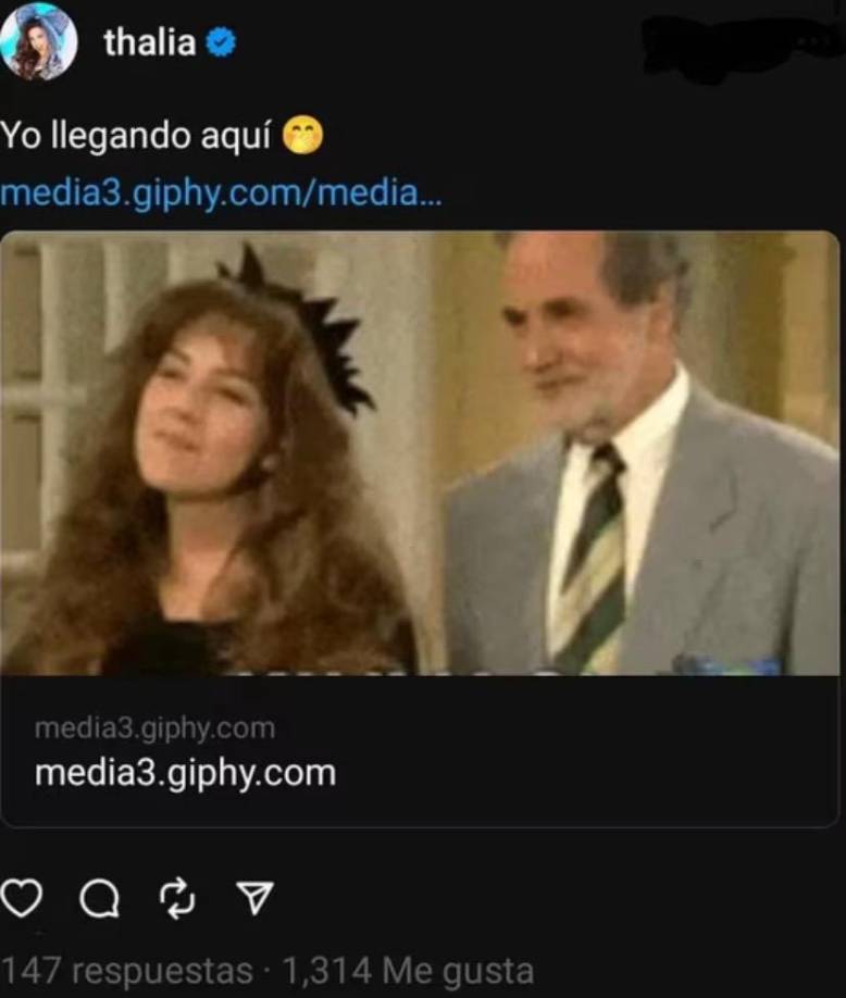 Thalía: La cantante y actriz internacional, inauguró su estadía publicando una escena de telenovela para anunciar su participación y escribió “Yo llegando aquí”, después continuó escribiendo muy cómodamente.
