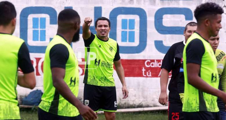 Polémica con “Rambo” de León en el San Juan de Quimistán: “Ya no está para jugar”