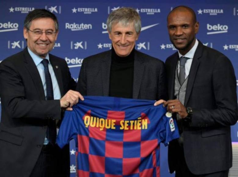 Quique Setién fue presentado oficialmente como nuevo entrenador del FC Barcelona en reemplazo de Ernesto Valverde. Firmó por los próximos dos años y medio hasta junio de 2022.