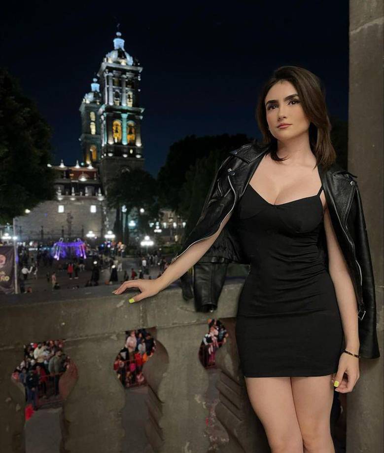 En septiembre del año pasado Arturo confirmó estar saliendo con la conductora Michell Orozco. Se creía que seguían juntos, pero ahora que Arturo está en el programa se reveló que él anda en busca de un nuevo amor.