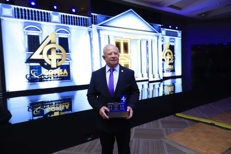 Roger D. Valladares, fundador de Cofisa.