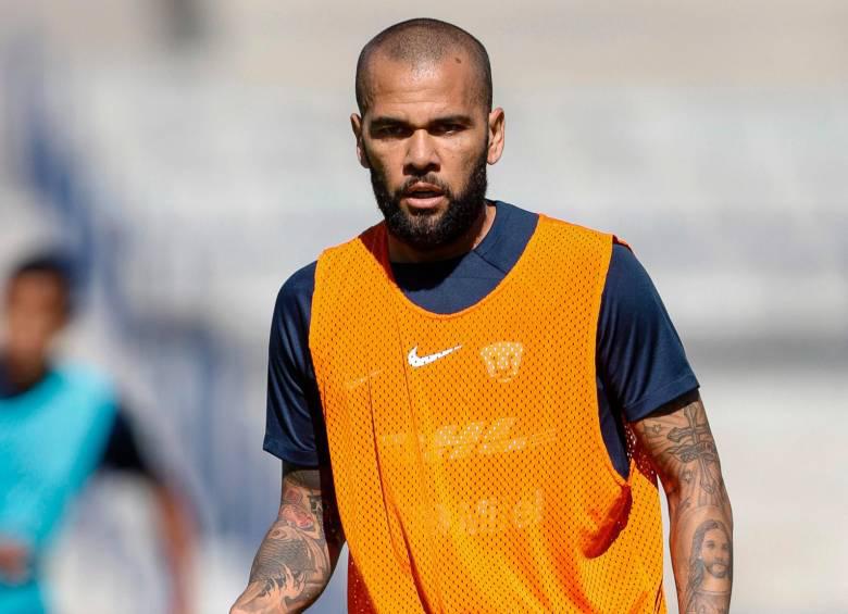 Dani Alves disputó su primer partido de fútbol en prisión