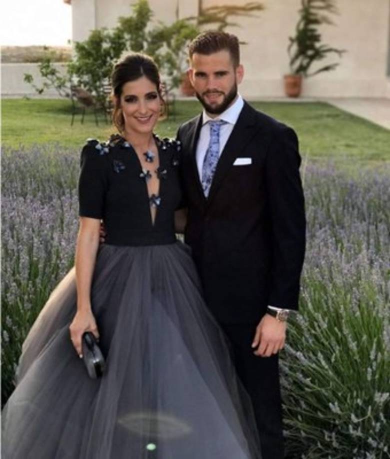 María Cortés - Es la esposa del defensa madridista Nacho Fernández. Comenzaron la relación siendo ambos apenas unos adolescentes y que les llevó a casarse en mayo de 2014.