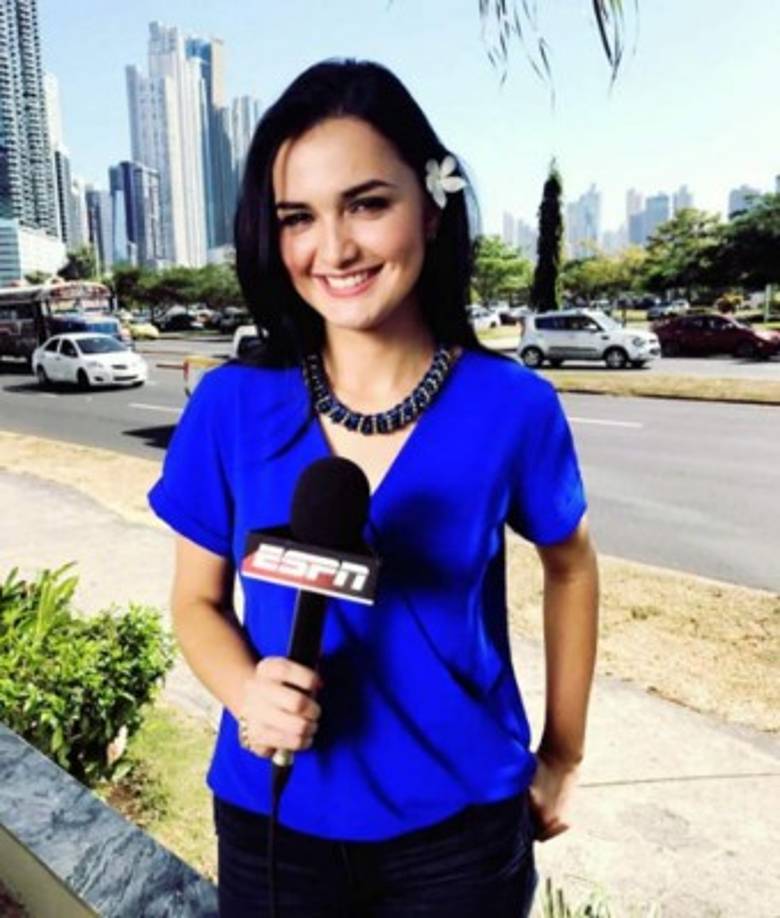 Álvarez también colabora con la cadena de deportes ESPN.