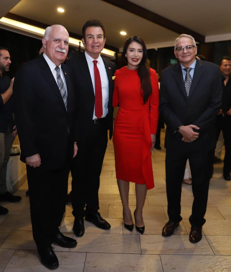 Richard Clark Vinelli Reisman, Salvador Nasralla, Iroshka Elvir y José Luis Moncada