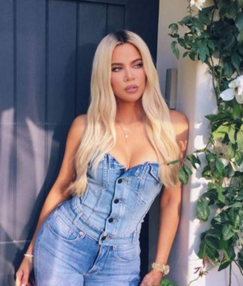 Khloé Kardashian tiene una de las fobias más extrañas. La celebridad televisiva le teme a los ombligos, tanto es el miedo, que según medios extranjeros, usa guantes al bañarse para no tocar el suyo.