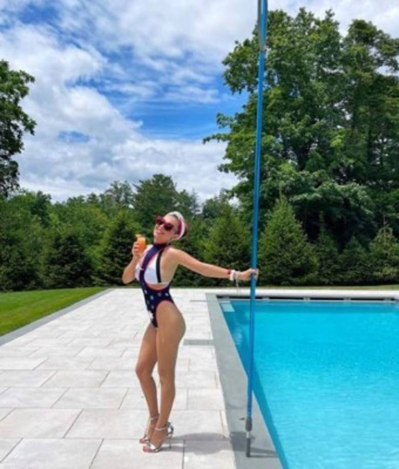 'Happy 4th', escribió la protagonista de María la del Barrio.