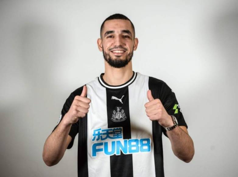 El Newcastle de Inglaterra obtiene la cesión del mediocentro argelino Nabil Bentaleb hasta final de temporada.