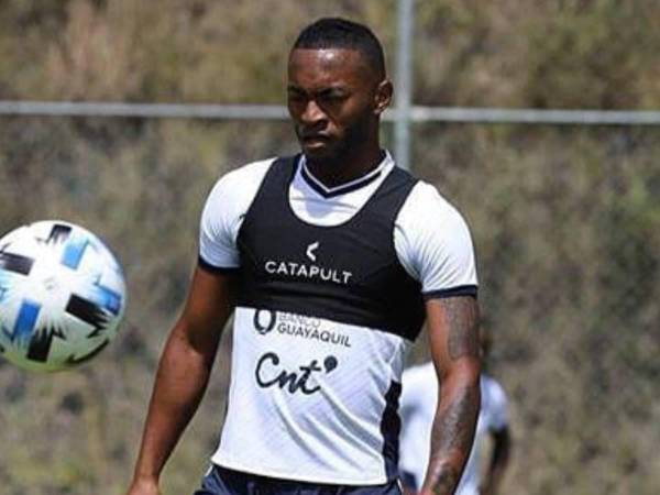 El futbolista Pedro Pablo Perlaza de Ecuador fue secuestrado este lunes .