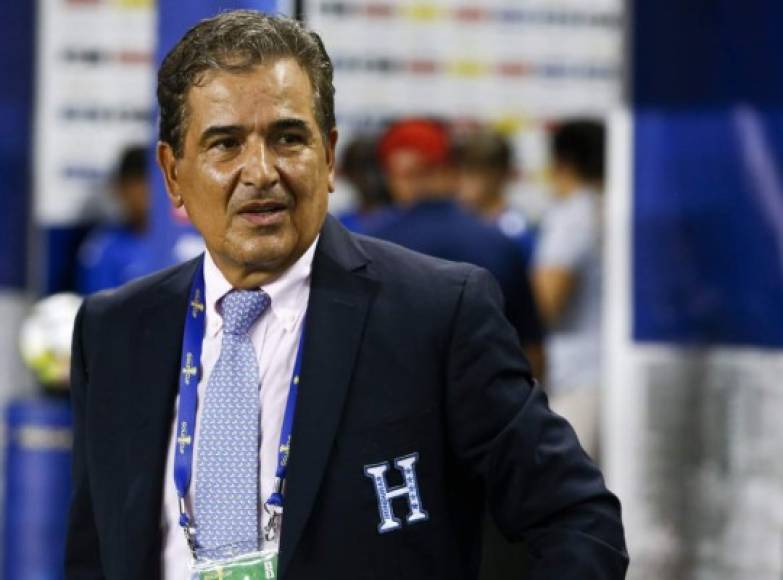 Jorge Luis Pinto: Luego de que se terminó su contrato con la Selección de Honduras y tras el fracaso de no clasificar al Mundial, el colombiano sigue sonando para dirigir en otro sector. Hoy el Atlético Júnior, según la prensa de Colombia, lo busca.