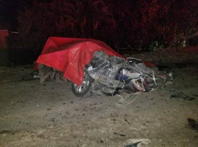 Impactante choque: Seis muertos tras accidente de rastra con tres carros en Comayagua