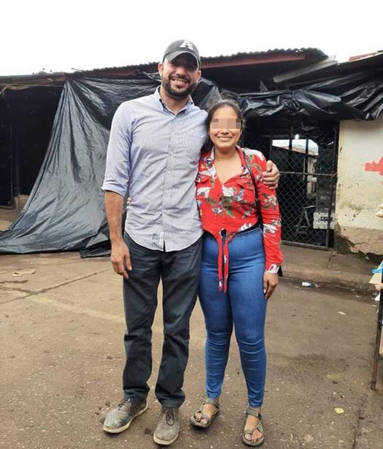 “Así te voy a recordar siempre mí niño, con ese cariño con esa sonrisa que siempre dabas cuando nos veíamos”, le escribió una amiga en las redes sociales.