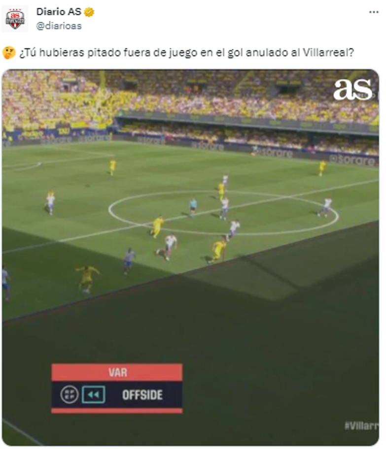 Se disputaban seis minutos del primer tiempo, el Villarreal se puso en ventaja, pero la acción no contó por un polémico fuera de juego sancionado.