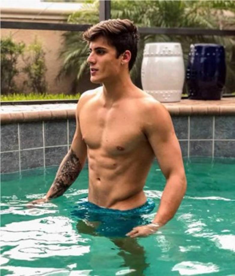 Tiago Ramos se jacta de ser amigo de Neymar, a tal punto que recibió un mensaje del delantero del PSG en el que le deseaba felicidades junto a su mamá.