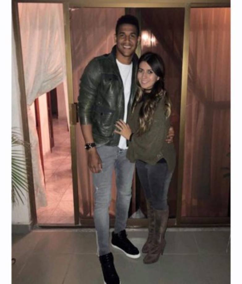 La esposa del delantero cubano Lahera del Marathón trabaja en el área de producción de espéctaculos de Televisa. Se conocieron gracias al actor William Levy.