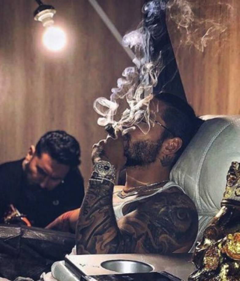 'Así es mi vida, es solo mía, tú no la vivas, si molesta pues...' escribió como pie al clip en el que pone su canción 'Mala Mia', que hace referencia a que no le importan las críticas.<br/>