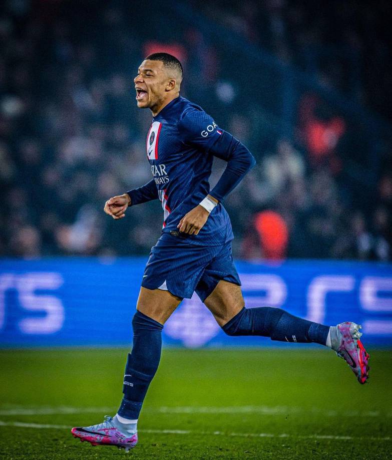 Asimismo, se pronunció sobre el caso de Mbappé: “Es un tema que ya sucedió en el pasado, que se resolvió de manera positiva entre el club y el jugador, antes de que yo estuviera. Espero y deseo que club y jugador lleguen a un acuerdo”