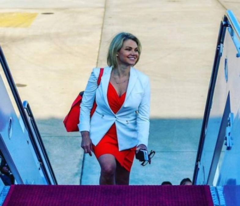 Era la estrella del programa de televisión favorito del presidente estadounidense, Donald Trump, y ahora Heather Nauert (de 48 años de edad) quien tiene dos hijos, pasará a ser la embajadora de EEUU ante la ONU, un ascenso forjado a base de trabajo, astucia y una agilidad innata para buscar oportunidades.<br/><br/>Hasta ahora, Nauert era la portavoz del Departamento de Estado y su misión era explicar a periodistas de todo el mundo los principios de la política exterior de Trump.<br/><br/>Es una mujer que le gusta viajar y conocer otras culturas, en su cuenta de Instagram exhibe sus viajes y lo típico de cada país.