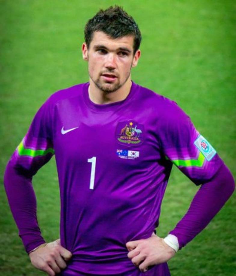 Mathew Ryan: Posee la nacionalidad inglesa. Juega como portero en el Brighton & Hove Albion Football Club de la Premier League, es titular de la selección.